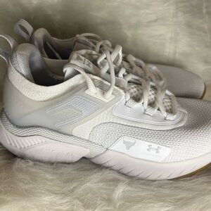 Project rock 5s W9.5 M8 BRAND NEW